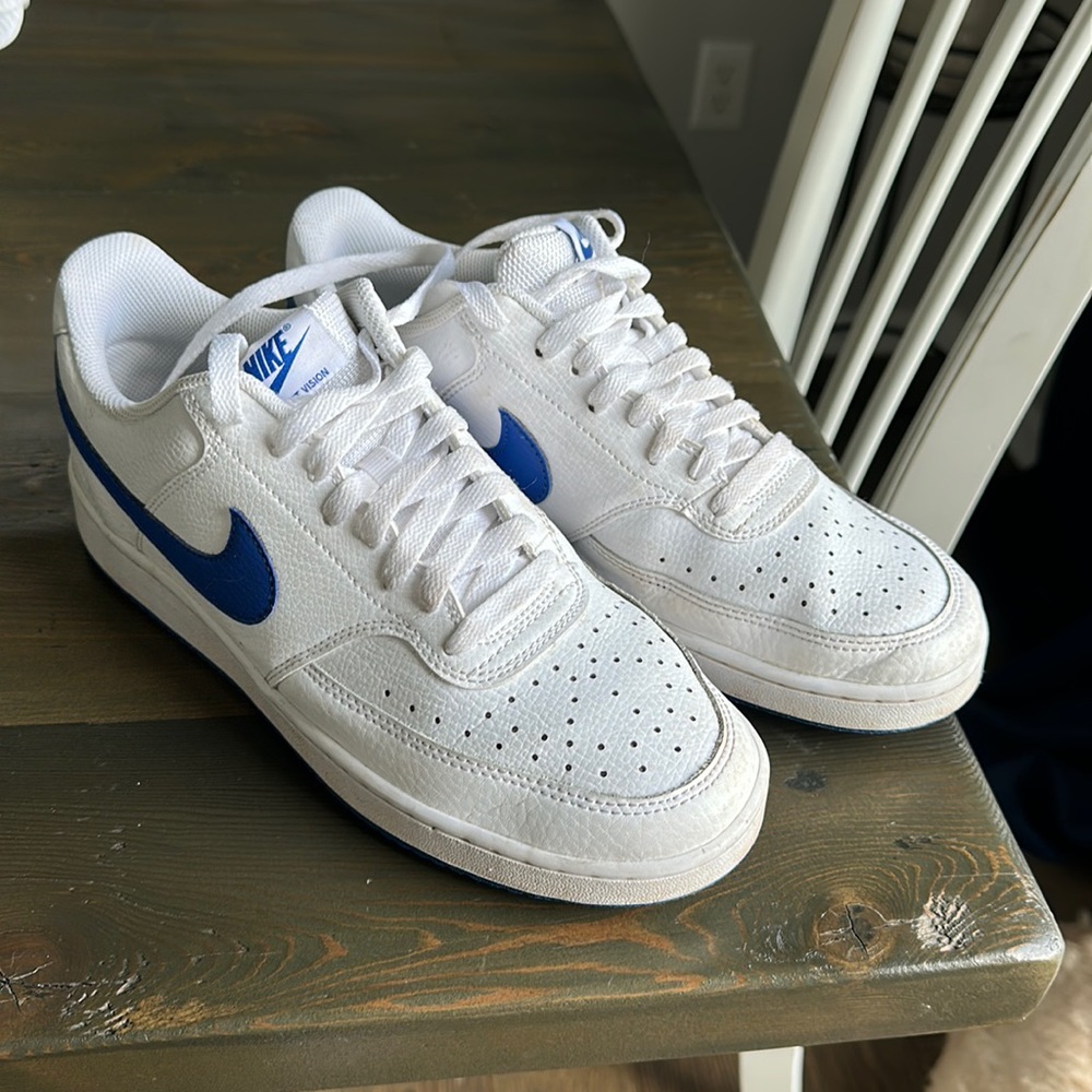 Nike men’s sneakers